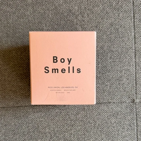 NWT boy smells Cinderose Scented Candle 8.5oz - Picture 2 of 4